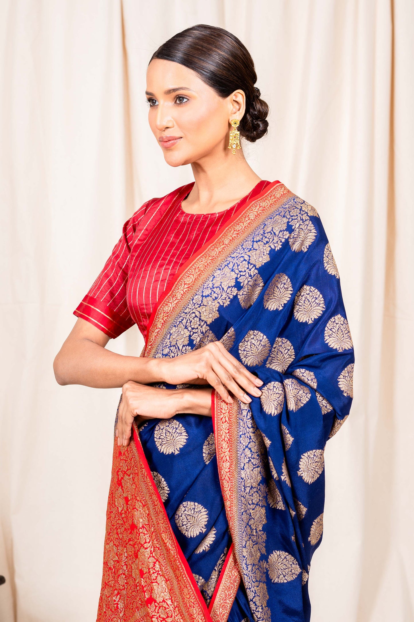 Navy Blue Crepe Silk Handwoven Banarasee Saree