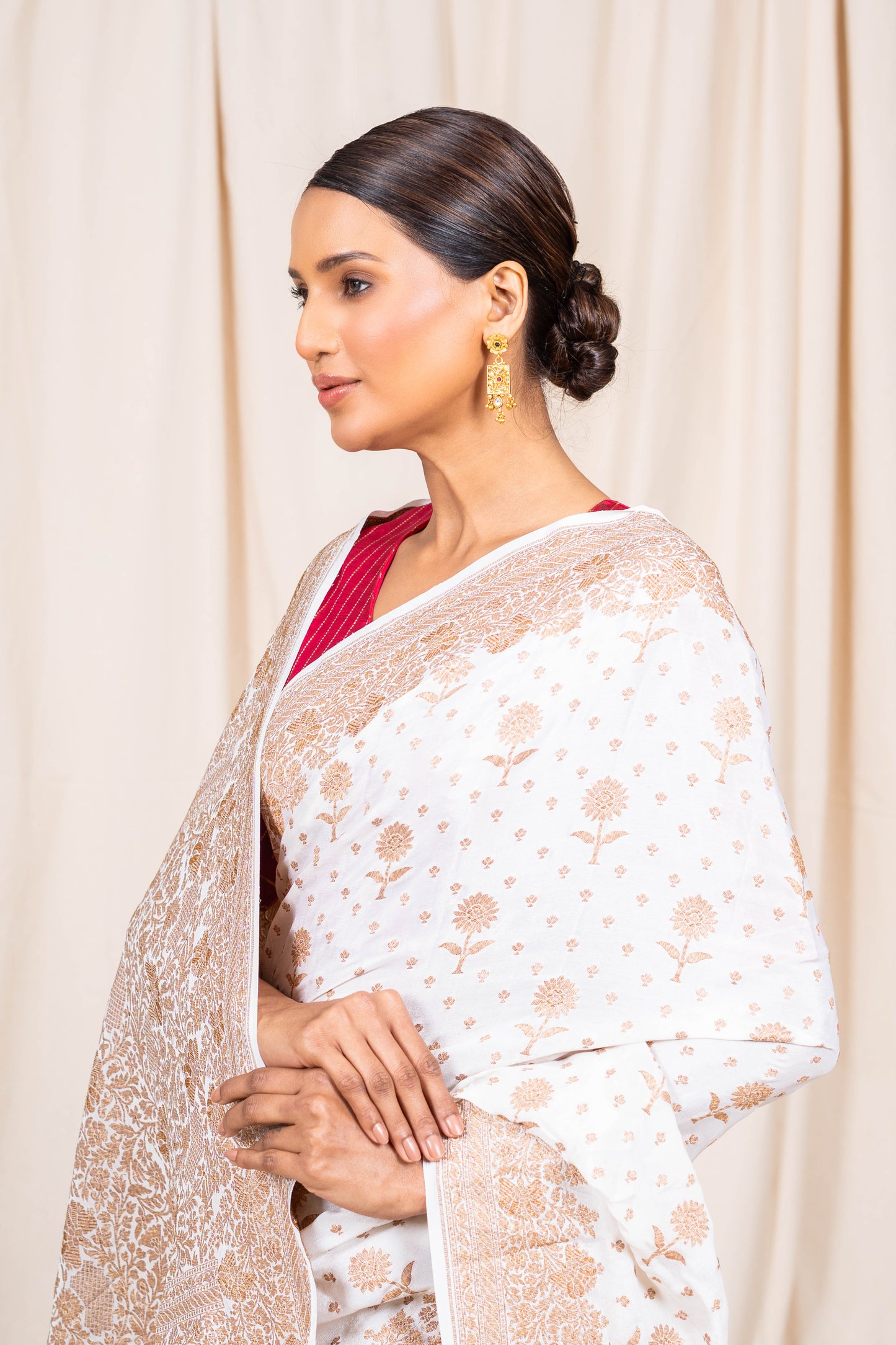 Off White Banarasee Handwoven Saree