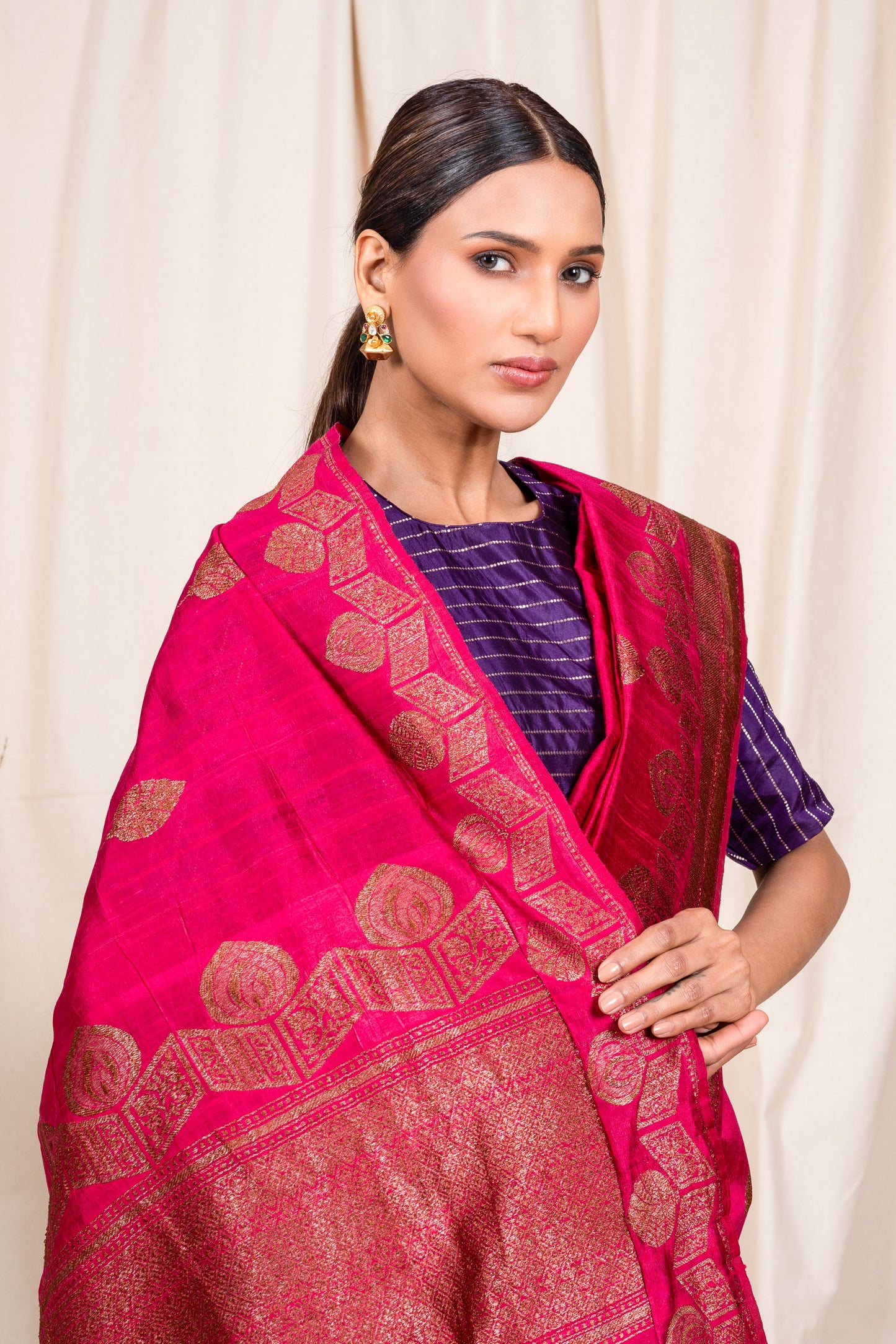 Raani Pink Raw Silk Handwoven Banarasee Saree