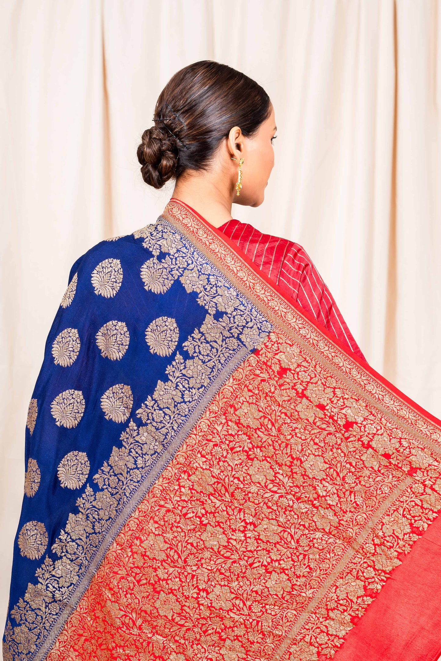 Navy Blue Crepe Silk Handwoven Banarasee Saree