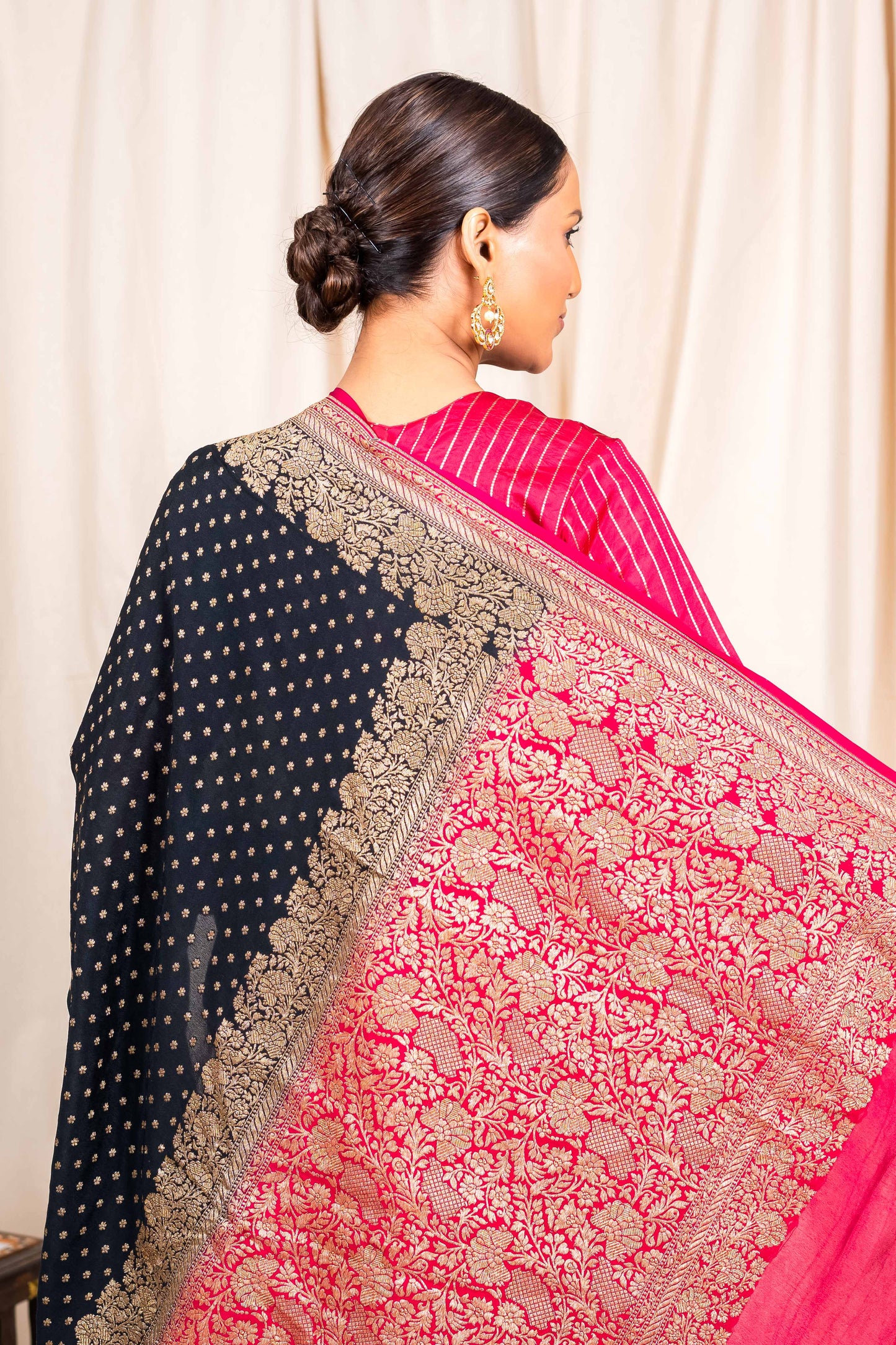 Black Crepe Silk Handwoven Banarasee Saree