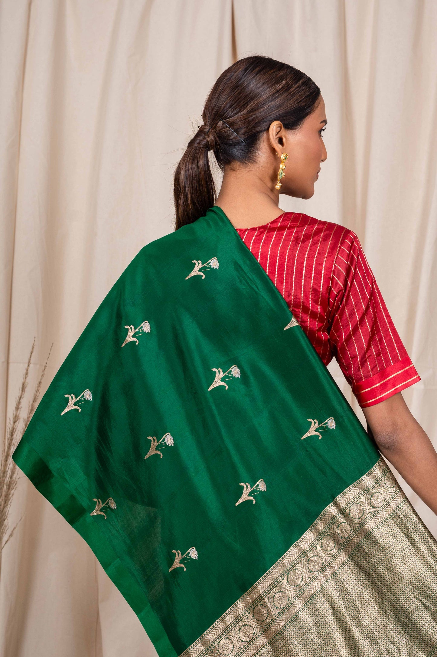 Bottle Green Soft Silk Handwoven Banarasi Saree