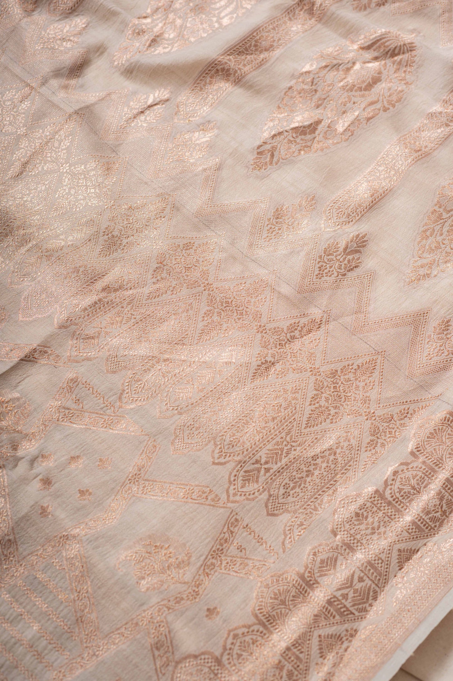 Cream Tussar georgette Banarasee Handwoven Saree