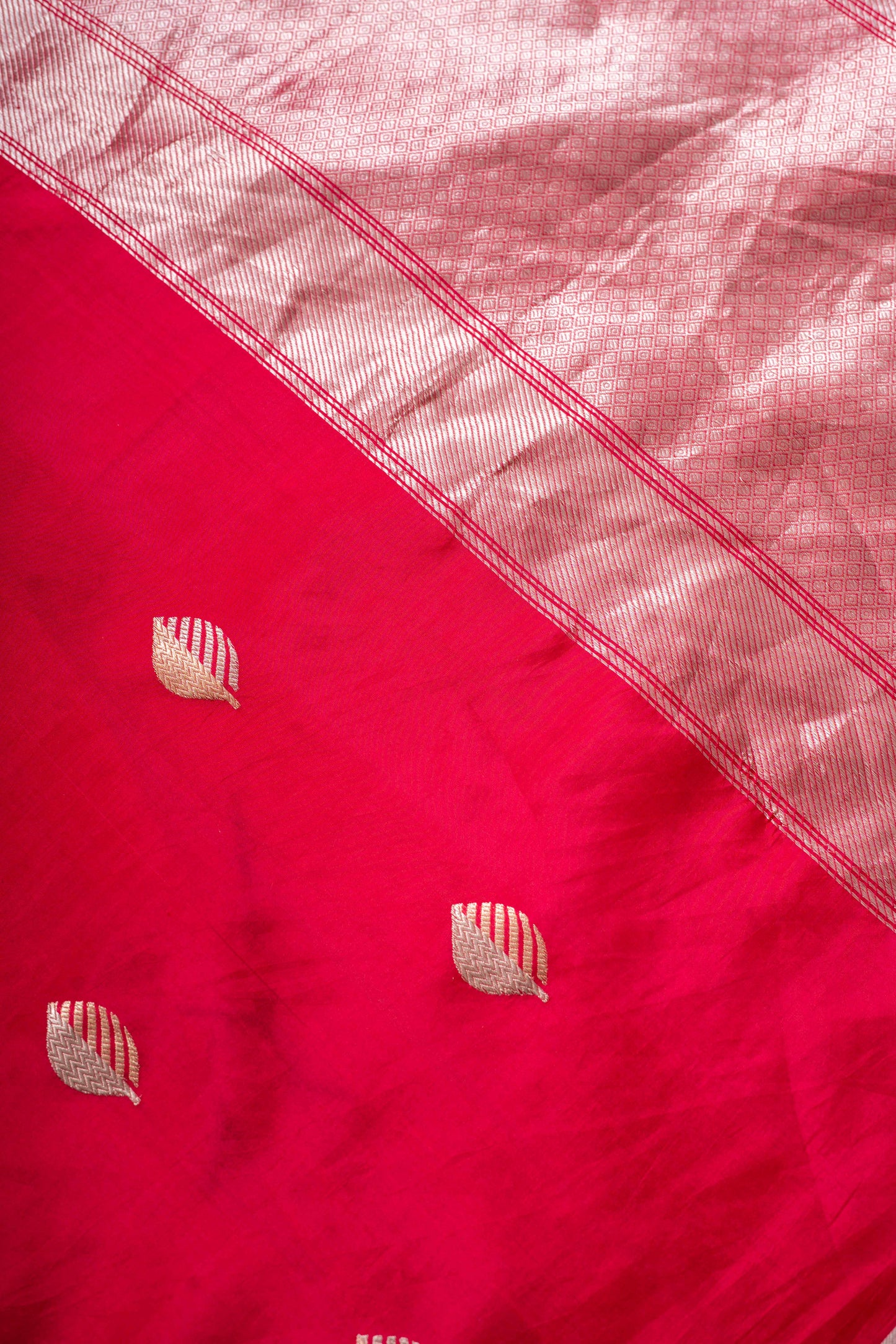 Raani Pink Soft Silk Handwoven Banarasi Saree