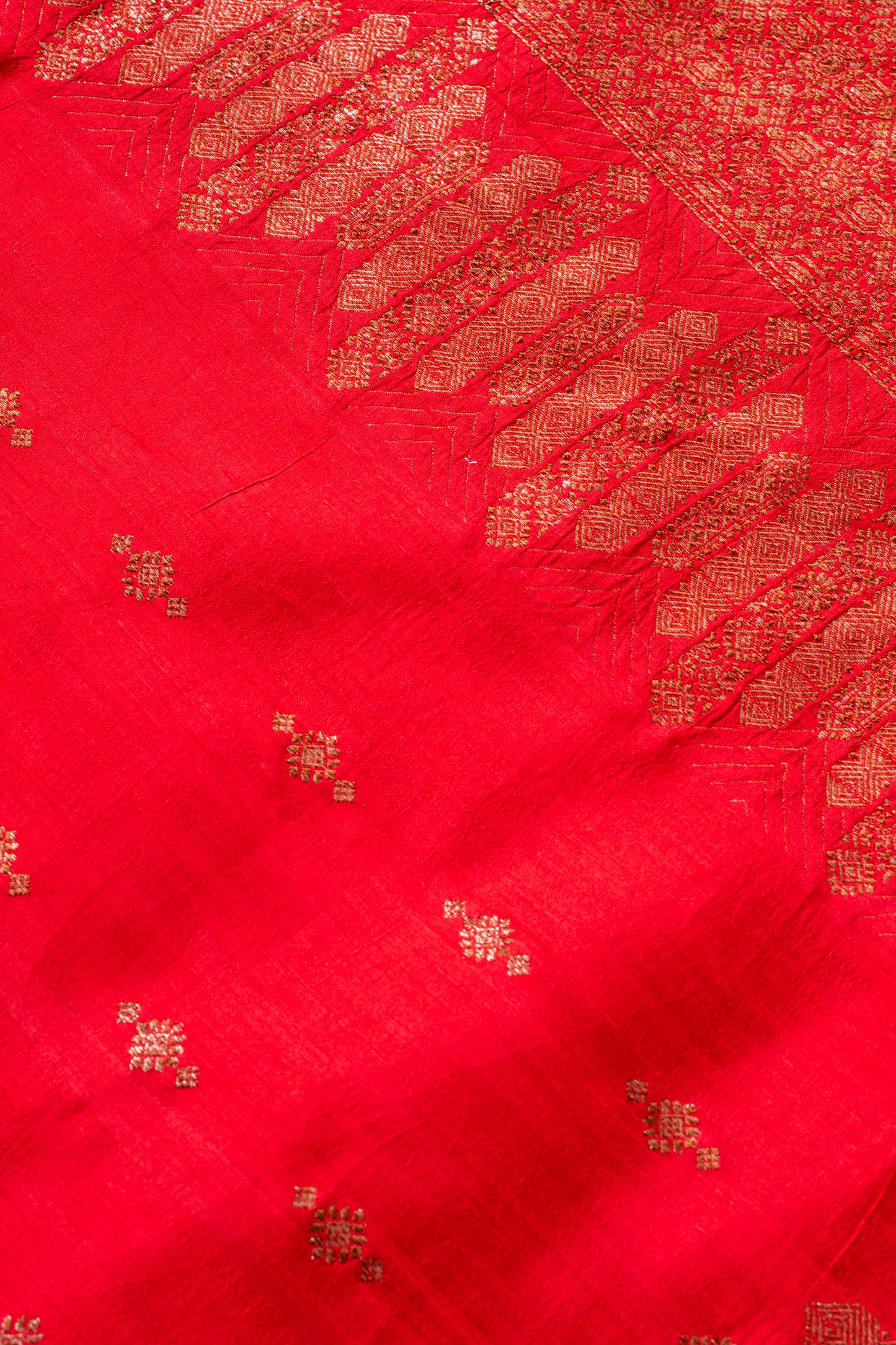 Red Raw Silk Handwoven Banarasee Saree