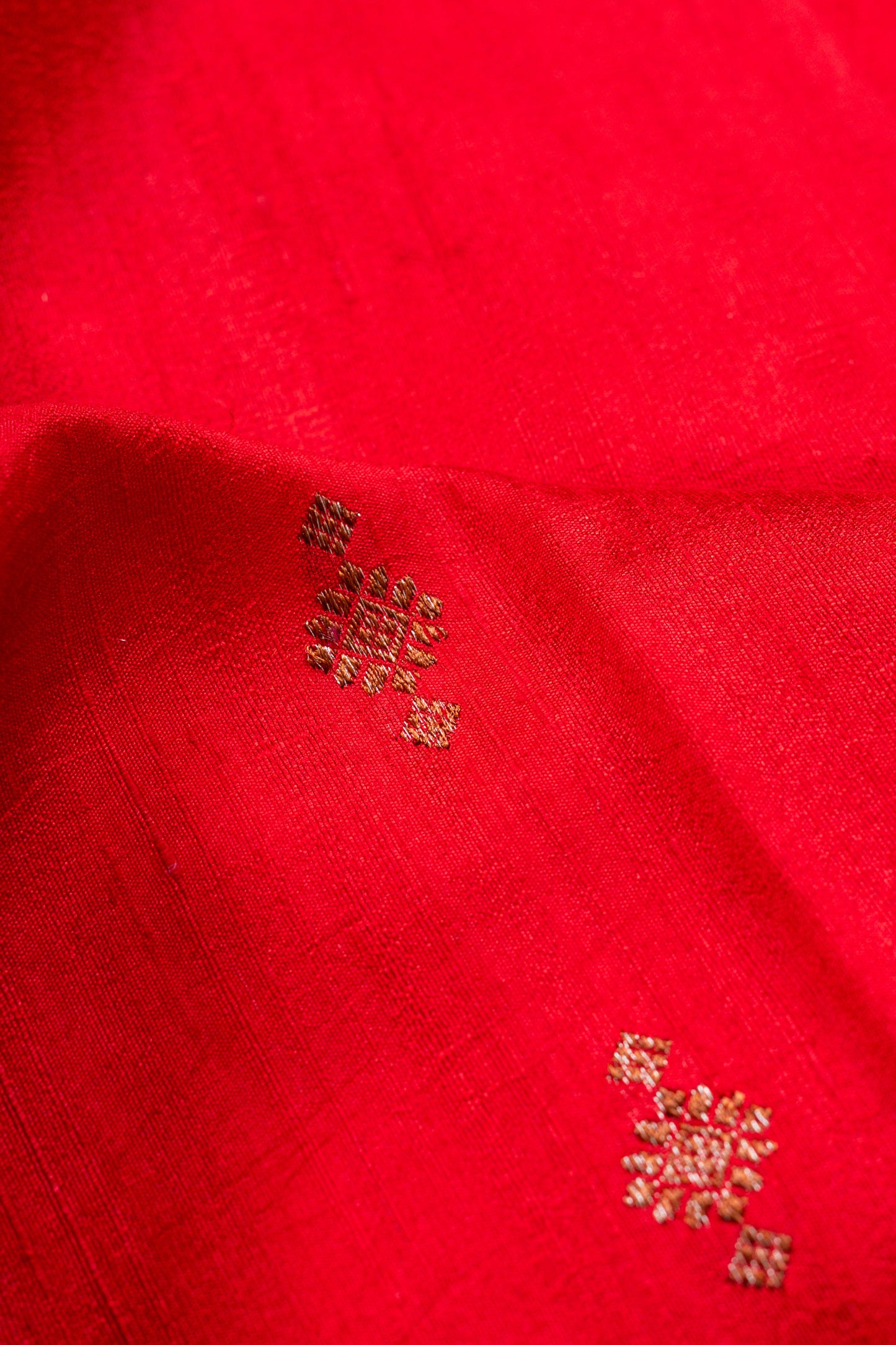 Red Raw Silk Handwoven Banarasee Saree