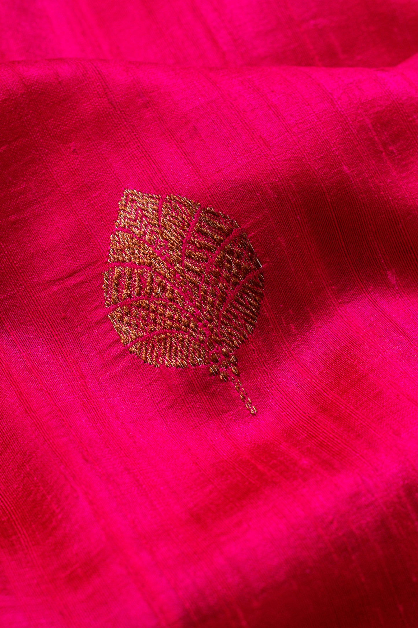 Rani Pink Raw Silk Banarasee Handwoven Saree