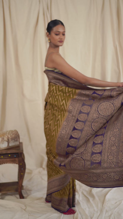 Dhani Green Crepe Silk Banarasee Saree